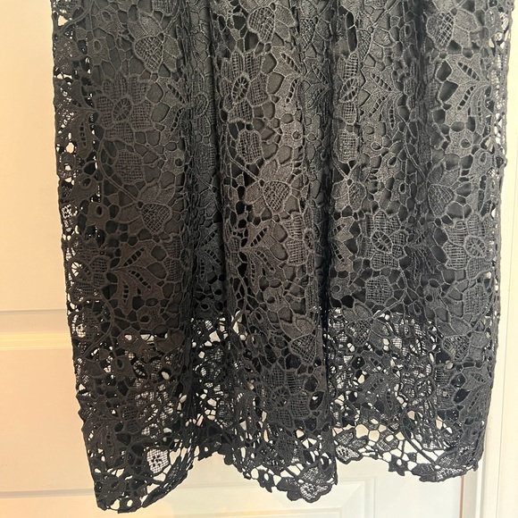 Black lace dress - Picture 3 of 5